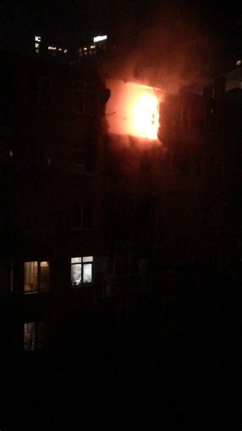 Ş­i­ş­l­i­­d­e­ ­1­6­ ­k­a­t­l­ı­ ­b­i­n­a­d­a­ ­k­o­r­k­u­t­a­n­ ­y­a­n­g­ı­n­:­ ­4­ ­ö­l­ü­,­ ­5­­i­ ­a­ğ­ı­r­ ­1­2­ ­y­a­r­a­l­ı­